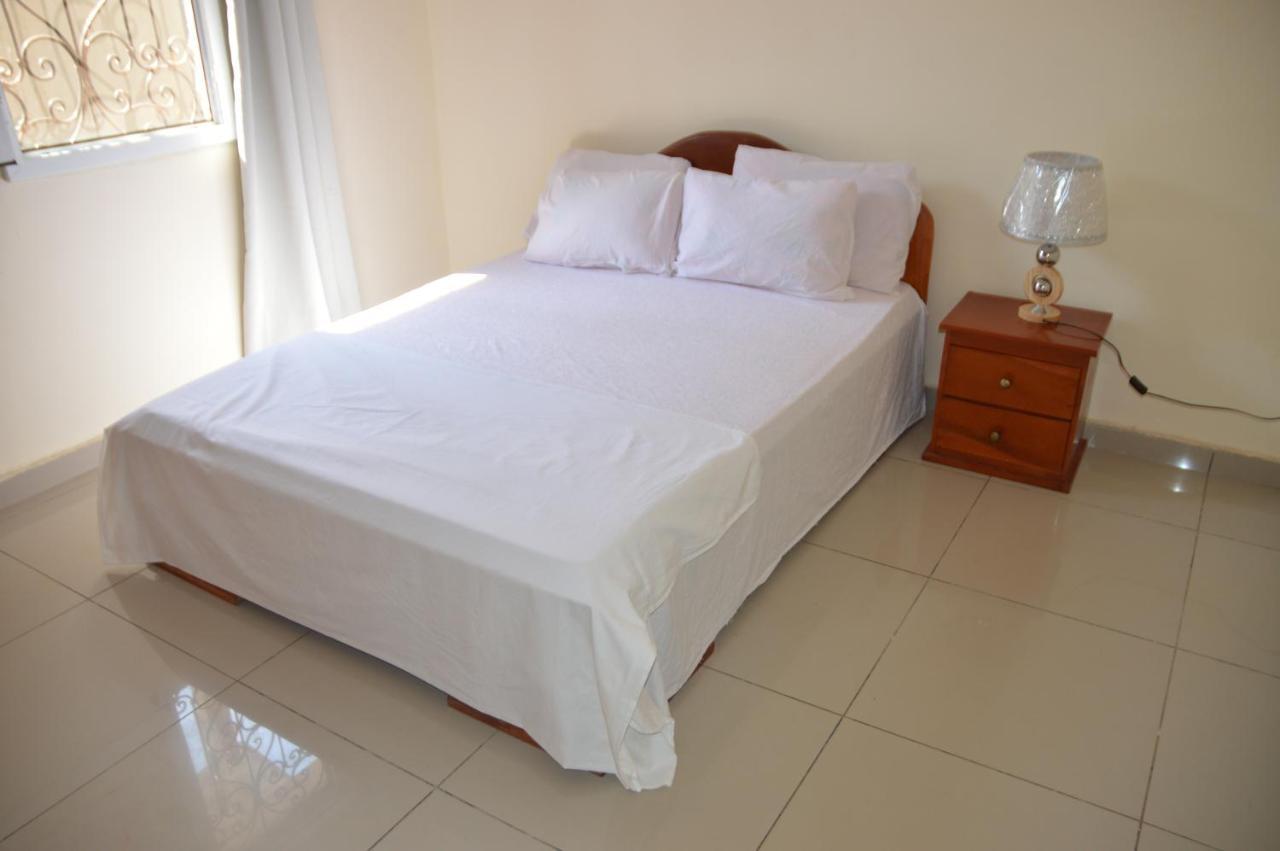 Yaoundé Residence Rosalie מראה חיצוני תמונה