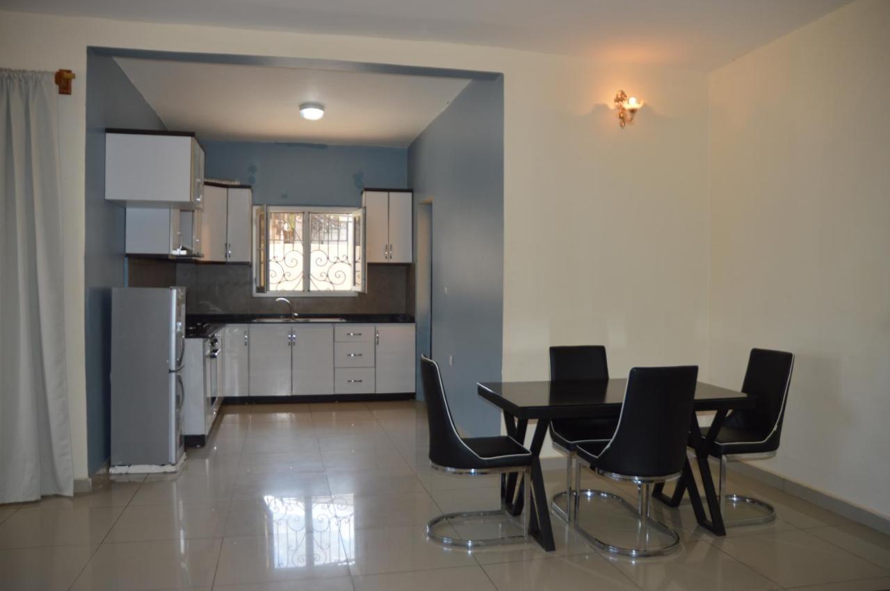 Yaoundé Residence Rosalie מראה חיצוני תמונה