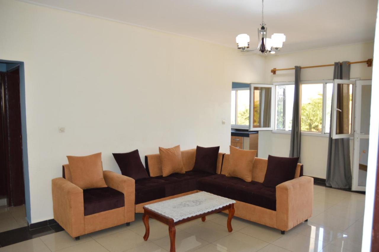 Yaoundé Residence Rosalie מראה חיצוני תמונה