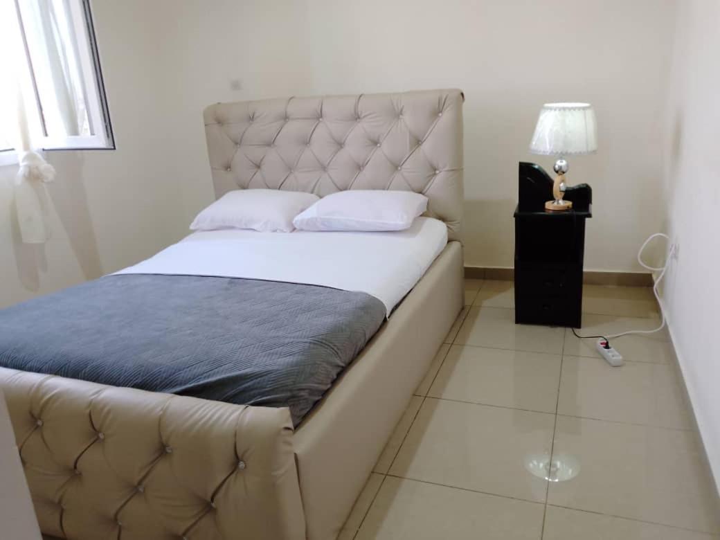 Yaoundé Residence Rosalie מראה חיצוני תמונה