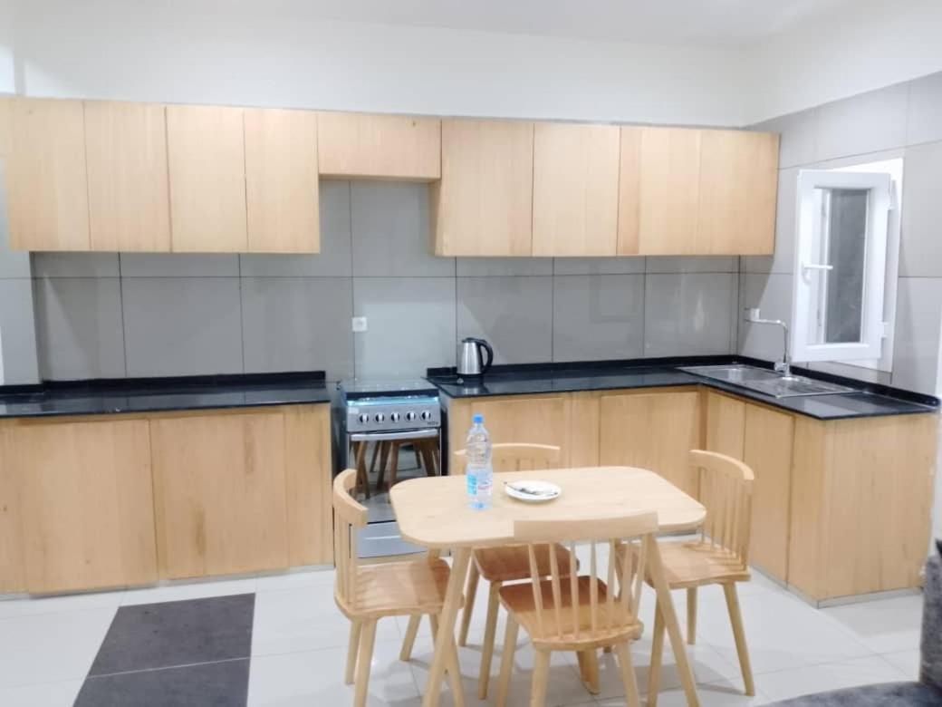 Yaoundé Residence Rosalie מראה חיצוני תמונה