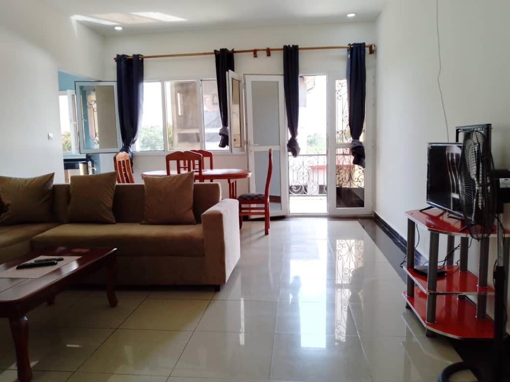 Yaoundé Residence Rosalie מראה חיצוני תמונה