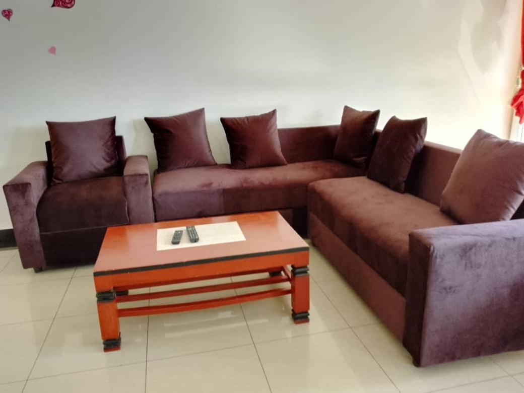 Yaoundé Residence Rosalie מראה חיצוני תמונה