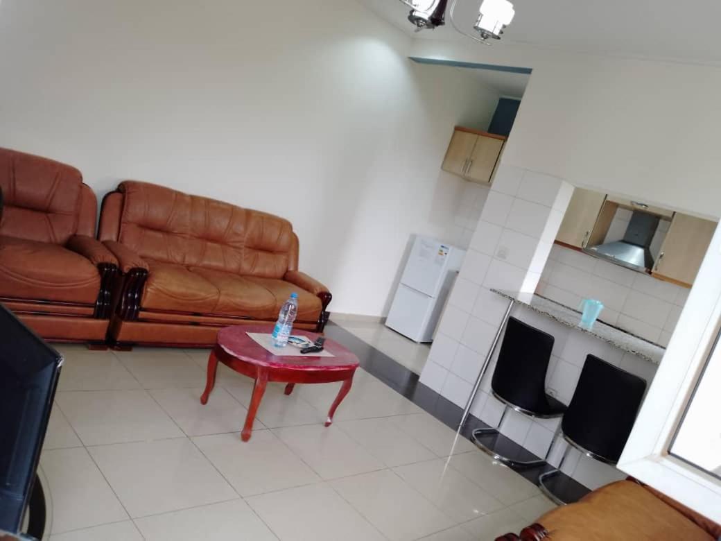 Yaoundé Residence Rosalie מראה חיצוני תמונה