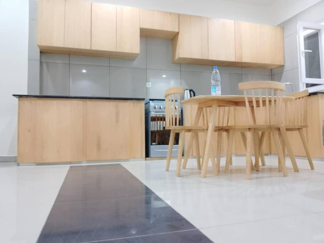 Yaoundé Residence Rosalie מראה חיצוני תמונה