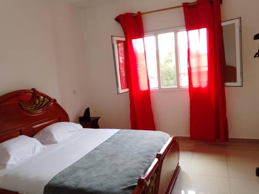 Yaoundé Residence Rosalie חדר תמונה