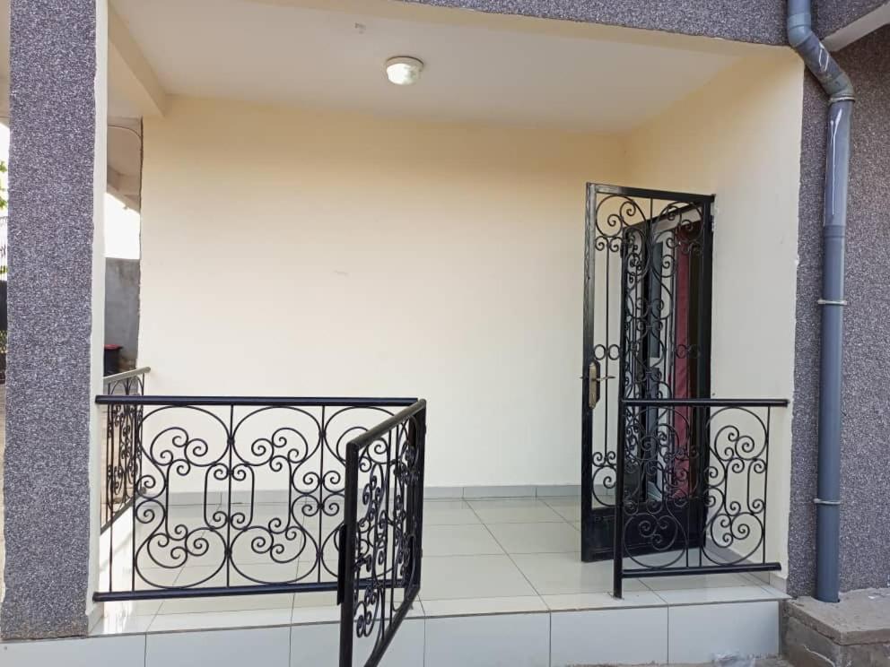 Yaoundé Residence Rosalie חדר תמונה