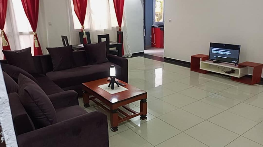 Yaoundé Residence Rosalie חדר תמונה