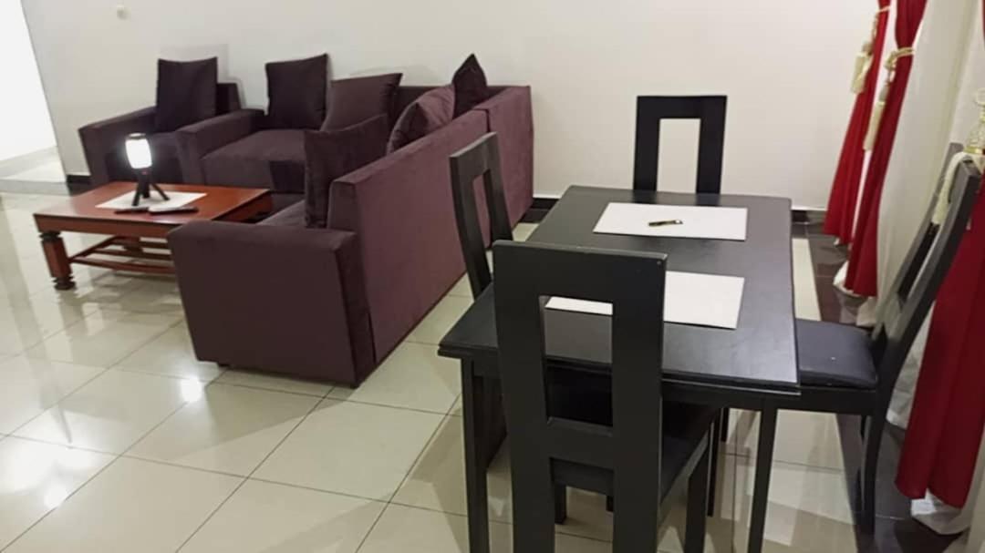 Yaoundé Residence Rosalie חדר תמונה
