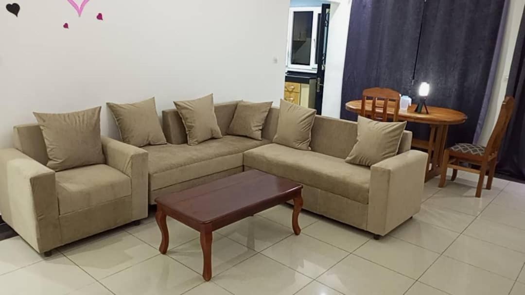 Yaoundé Residence Rosalie חדר תמונה