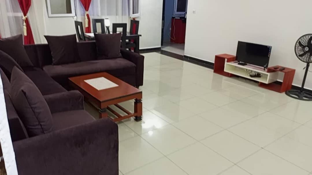 Yaoundé Residence Rosalie חדר תמונה